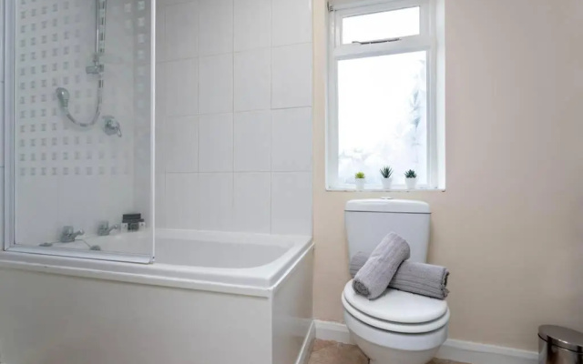 Winston House Stockton Central Workstays UK
