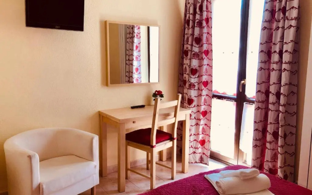 Hotel Piccolo Chalet