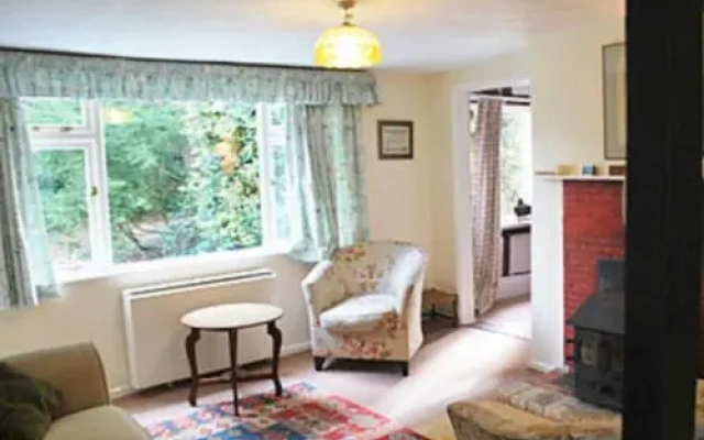 Oaklawn Cottage