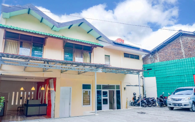 OYO 1340 Wisma Alamanda