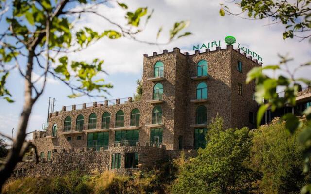 Отель Nairi Hotel Армения, Джермук - отзывы, цены и фото номеров - забронировать отель Nairi Hotel онлайн вид на фасад
