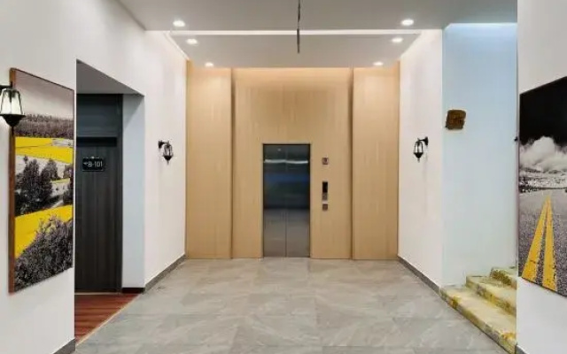 Guangyue Zhen Hotel