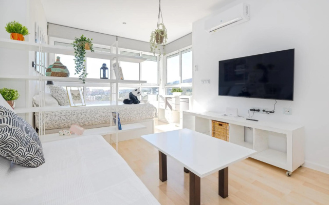 Sunrise Apartment 924