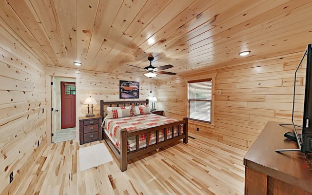 222flwkd 2 Bedroom Cabin