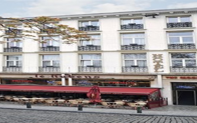 The Moon Hotel Brussels Брюссель вид на фасад