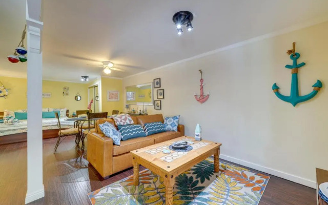 Santa Barbara Cozy Studio with Private Patio