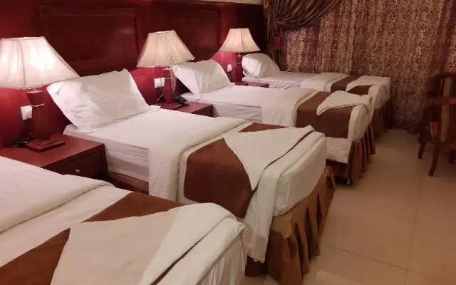 OYO 474 Alyousr Royal Hotel