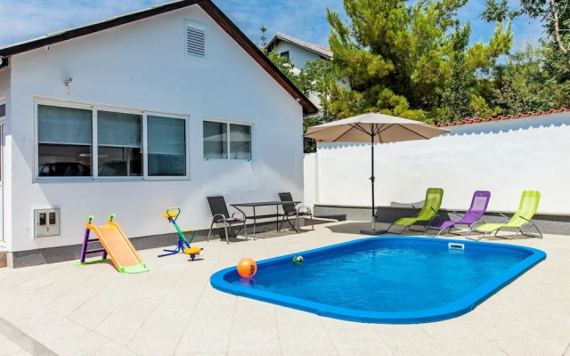 House Ivana Tribunj