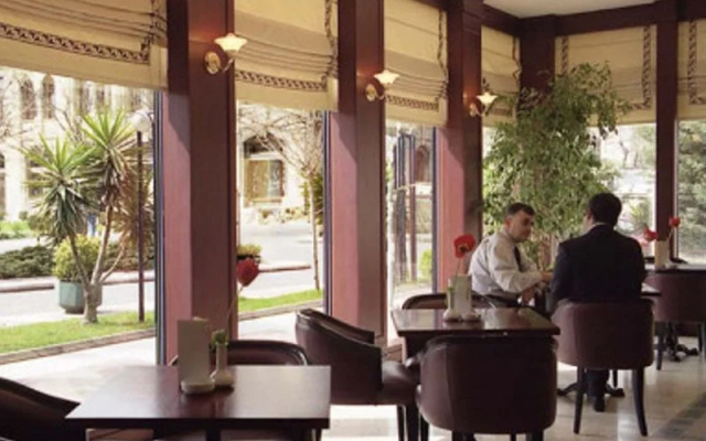 Отель ISR Azeri Apart & Business Center