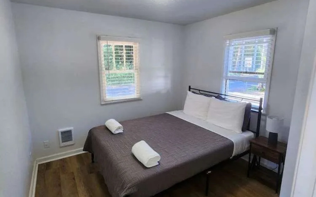Dwell Seaview LLC