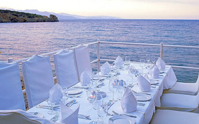 Istron Bay Hotel