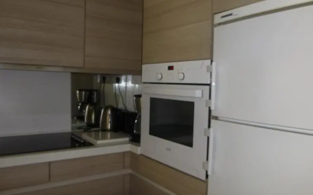One Bedroom Drap DOr