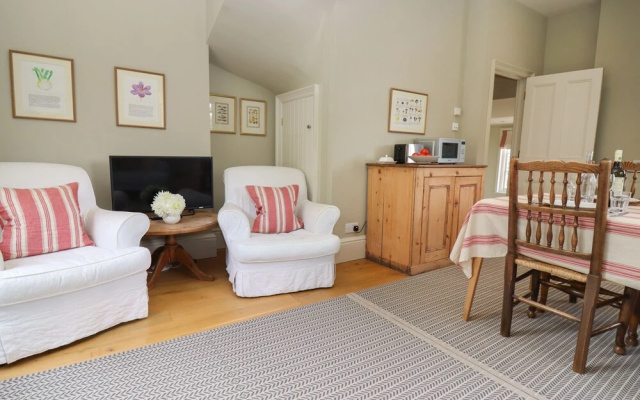 Hattons Lodge