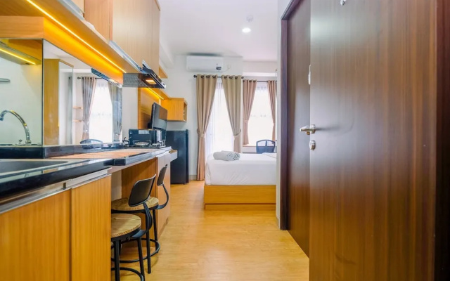 Comfort And Best Deal Studio Room Transpark Cibubur Apartment