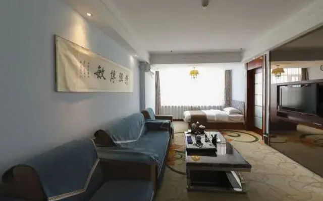 Baotou Henghai Hotel (Saihantala Urban Grassland)