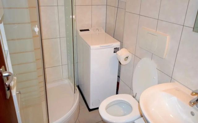 AB Apartment 14