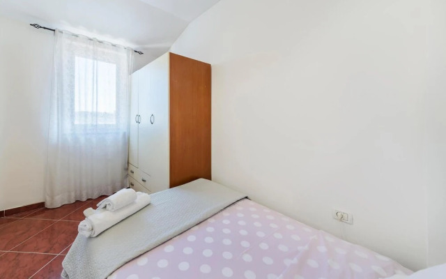 Stunning Apartment in Pula With Wifi and 2 Bedrooms