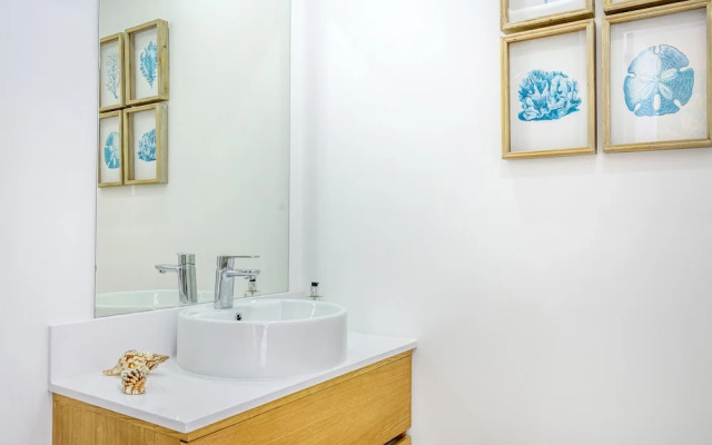 Paço de Arcos Suite & Beach Apartment