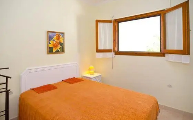 Apartment with views, pool in Benissa