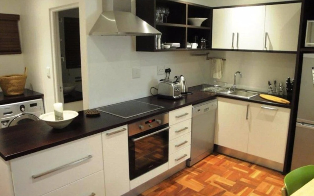 Connemara Court