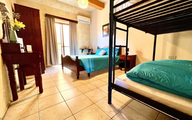 Grotto's Paradise B&B