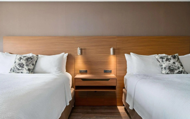 Holiday Inn Express and Suites Modesto by IHG