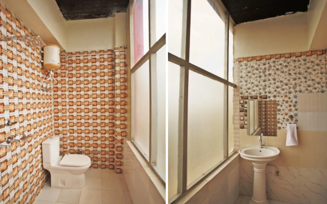 OYO 48007 B.S. Guest House