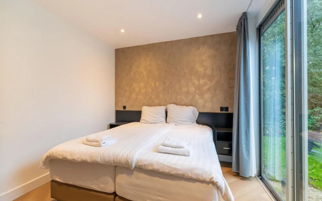 Holiday Home in South Holland With Shared Pool
