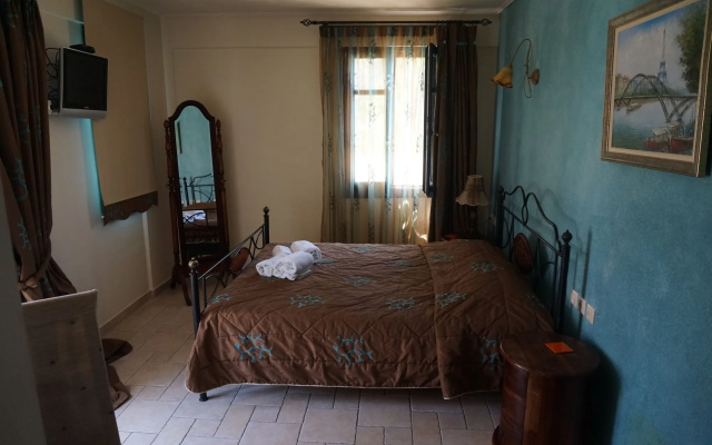 Epavlis Boutique Suites