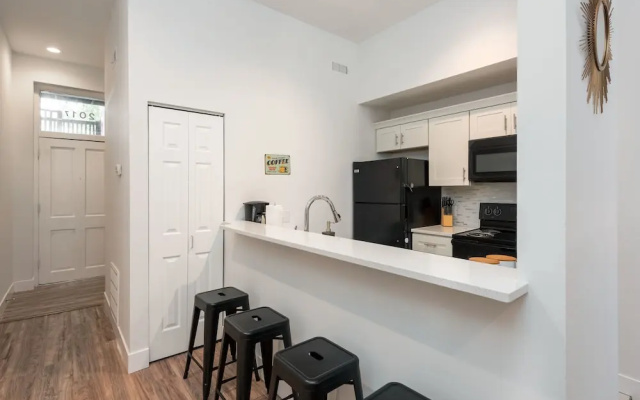 Apts at S 8th by NamaStay