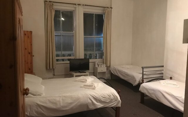 Victoria Hotel