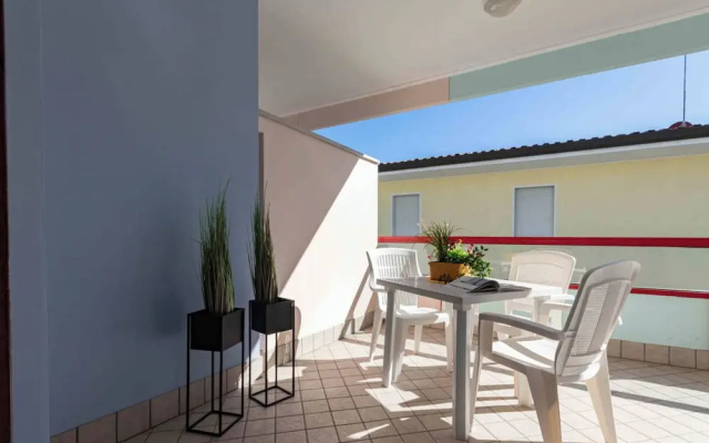 Great Accommodation With Balcony