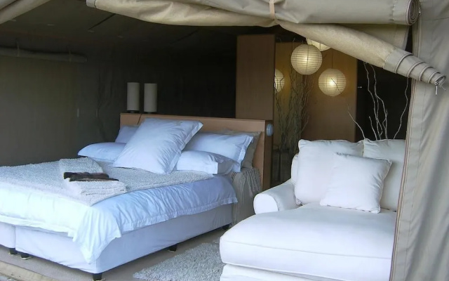 Thulani Game Lodge And Eco Estate