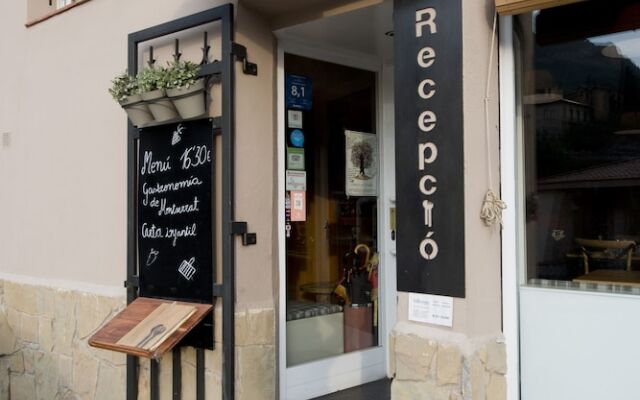 Hotel Restaurant Guilleumes вид на фасад