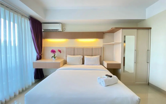 Homey Furnished Studio At Beverly Dago Apartment