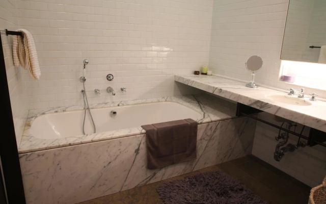 NY081 3 Bedroom Apartment By Senstay