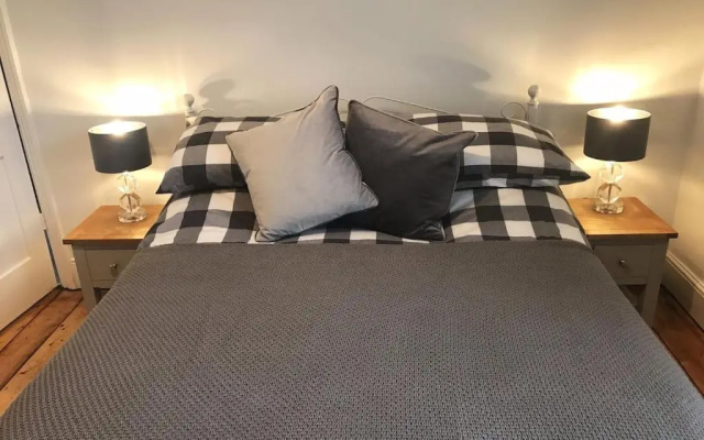 143 New Road Porthcawl