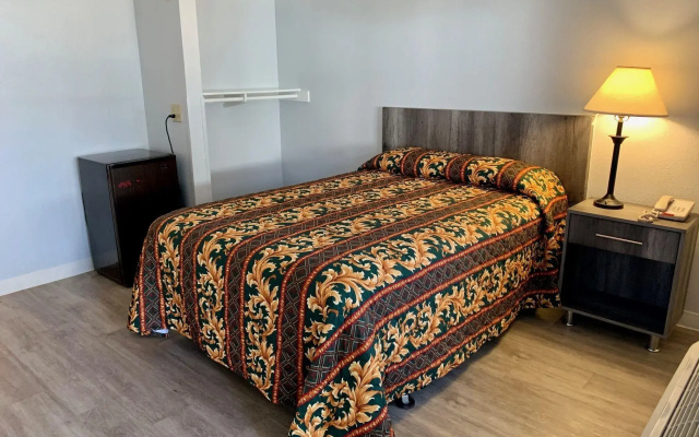 E-Z 8 Motel Old Town
