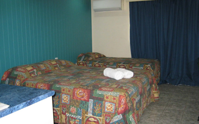Emu Park Motel