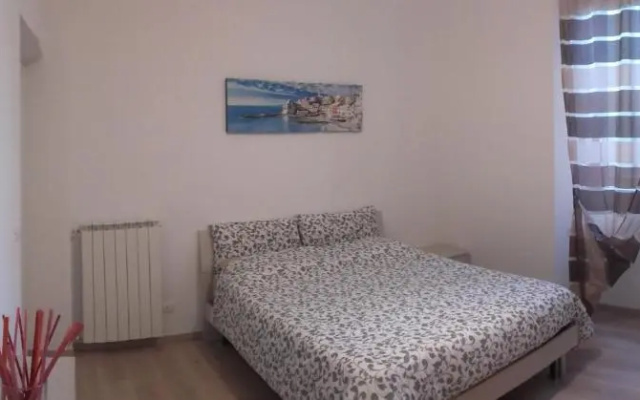 Alysia Apartment