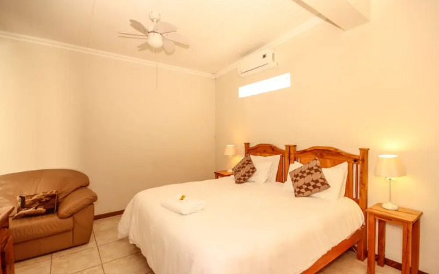 50 College Drive B&B