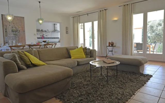 Luxurious Villa in Escales with Pool