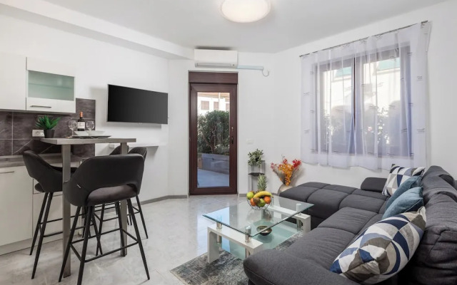 Apartment Isola