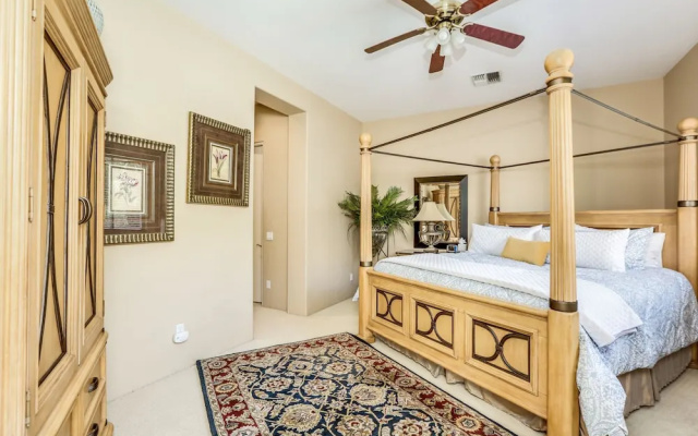 Golf View Drive - 4 Br Home