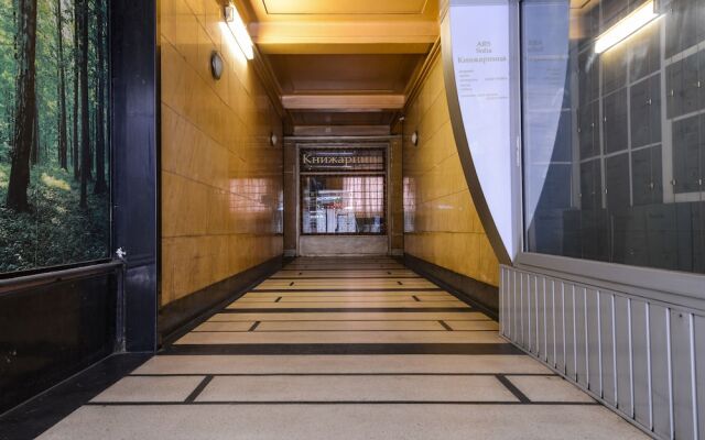 Отель FM Deluxe 1-BDR Apartment - Artist's Place Болгария, София - отзывы, цены и фото номеров - забронировать отель FM Deluxe 1-BDR Apartment - Artist's Place онлайн вид на фасад