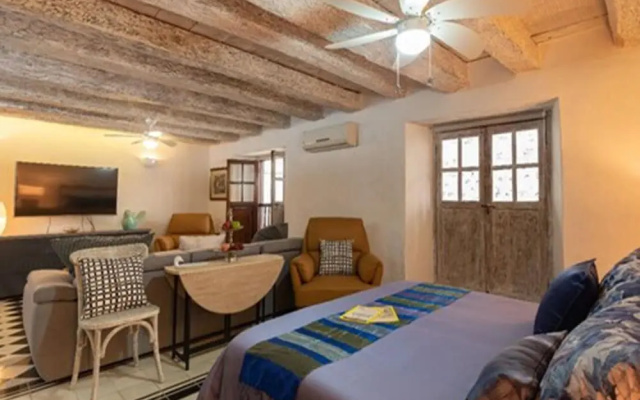 Elegant 1 Bedroom Near San Pedro Church