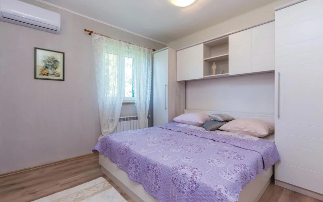 Beautiful Home in Jadranovo With Wifi and 3 Bedrooms