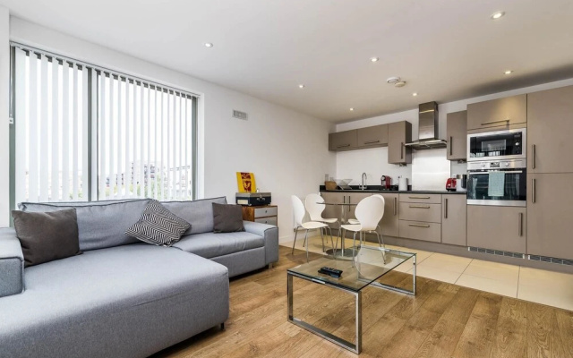 Super 1BD Flat Heart of East London