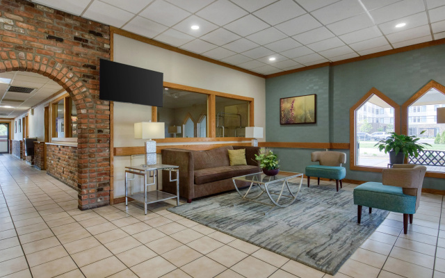 Best Western Woodhaven Inn