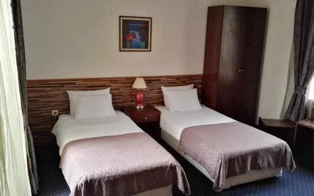 Hotel Solo